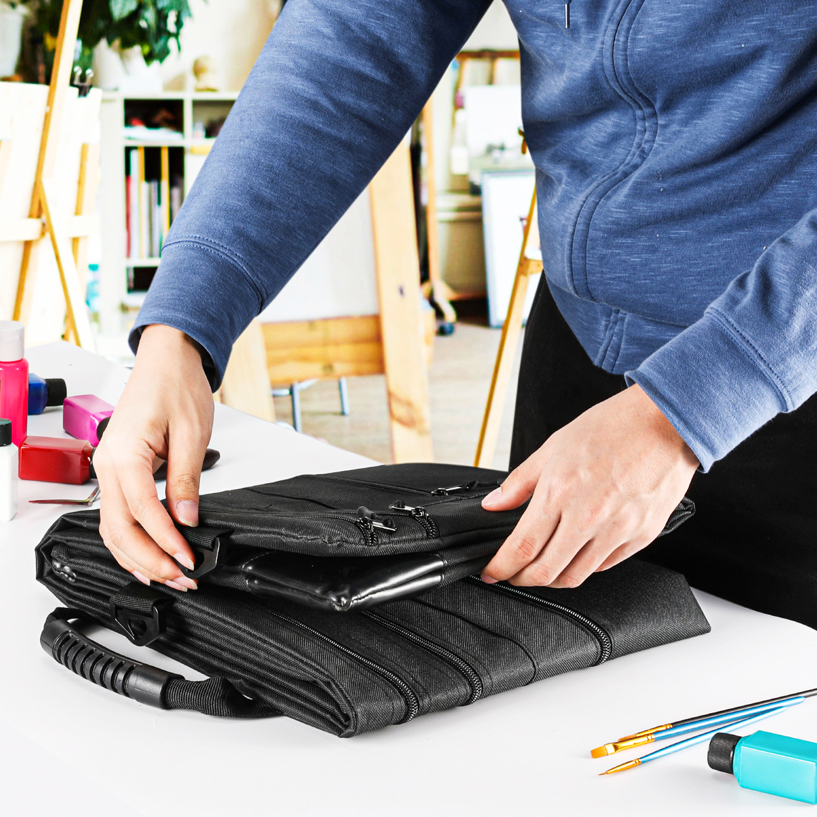 Nicpro Light Weight Art Portfolio Bag, 23x31 Black Art Canvas Portfolio Case with Detachable Shoulder Strap, Leather Corners, Carrying Storage Case for Artwork, Poster, Sketching, and Drawing